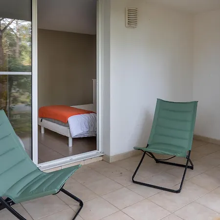 Bisbau Apartmán *
